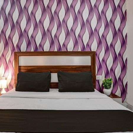 Hotel O Blackberry Фаридабад Экстерьер фото